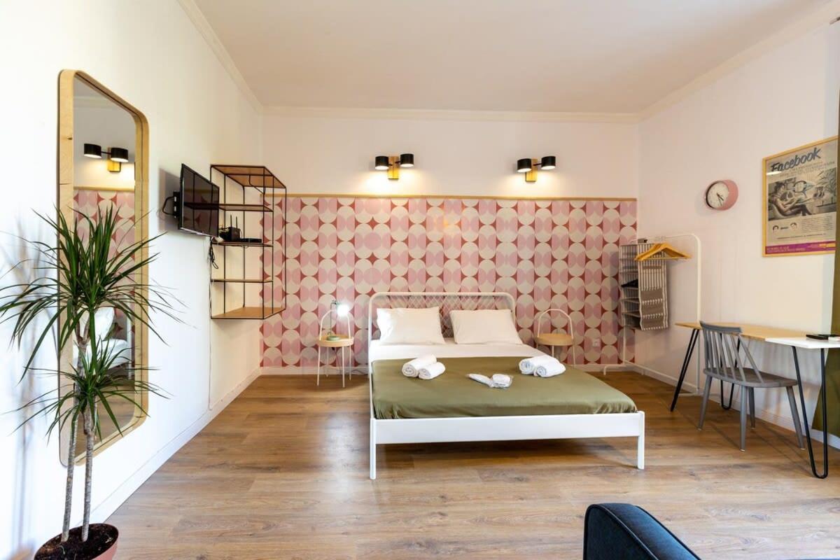 Central Vera Studio - Ideal For 3 - By Wehost Tbilisi Exteriör bild